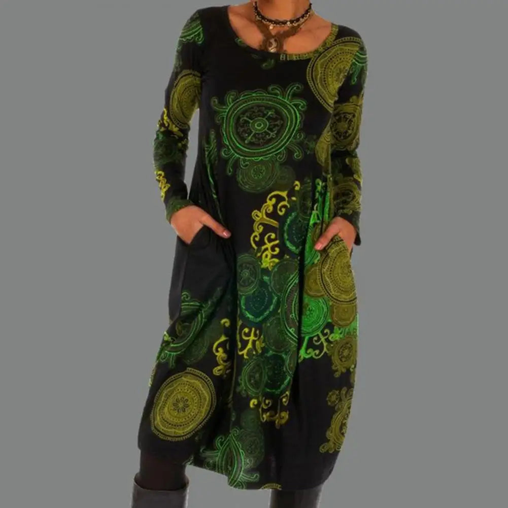 Chic women's boho floral midi dress with long sleeves. Perfect for an elegant or casual look.