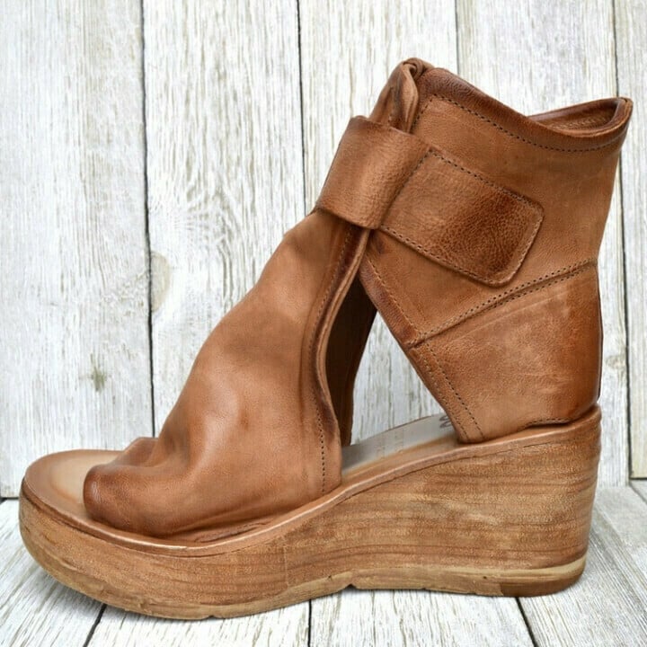 Women's casual boho wedge sandals with secure buckle closure, great for summer walking & style.