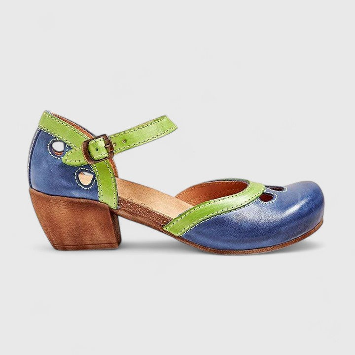 Stylish women's open-toe walking sandals, breathable and supportive for all-day casual wear.