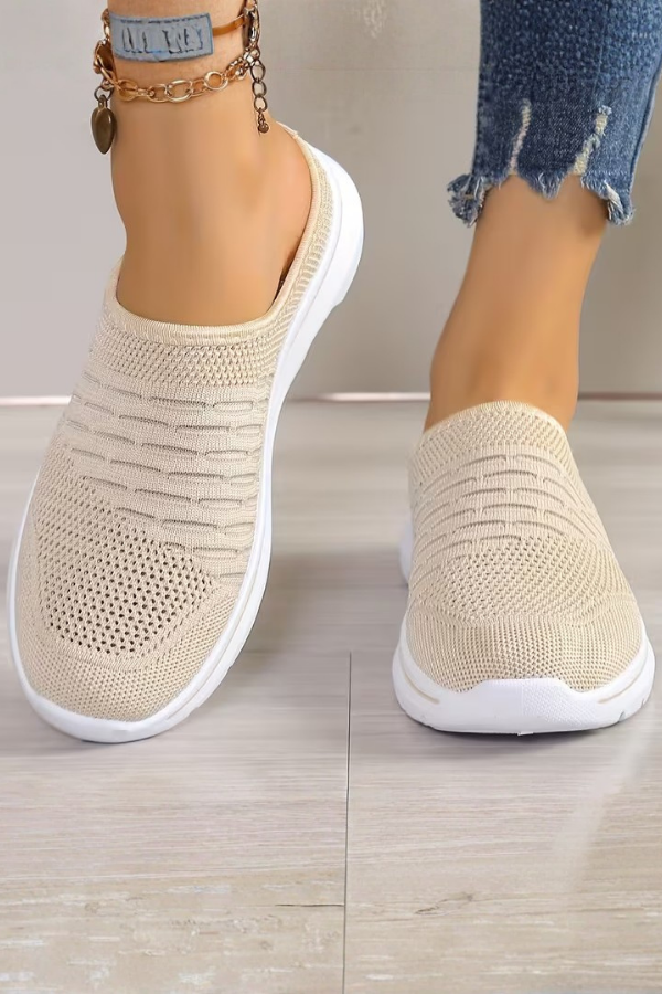 Stylish women's platform mule slip-on shoes. Breathable comfort footwear perfect for casual outfits, travel & spring.