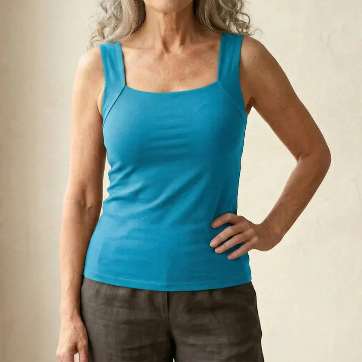 Layering women's tank with built-in bra, comfortable, supportive, and perfect for daily wear.
