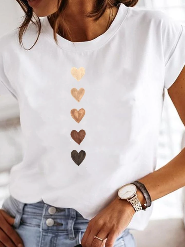 Women's casual short sleeve summer tee with relaxed fit, perfect for everyday comfort and style.