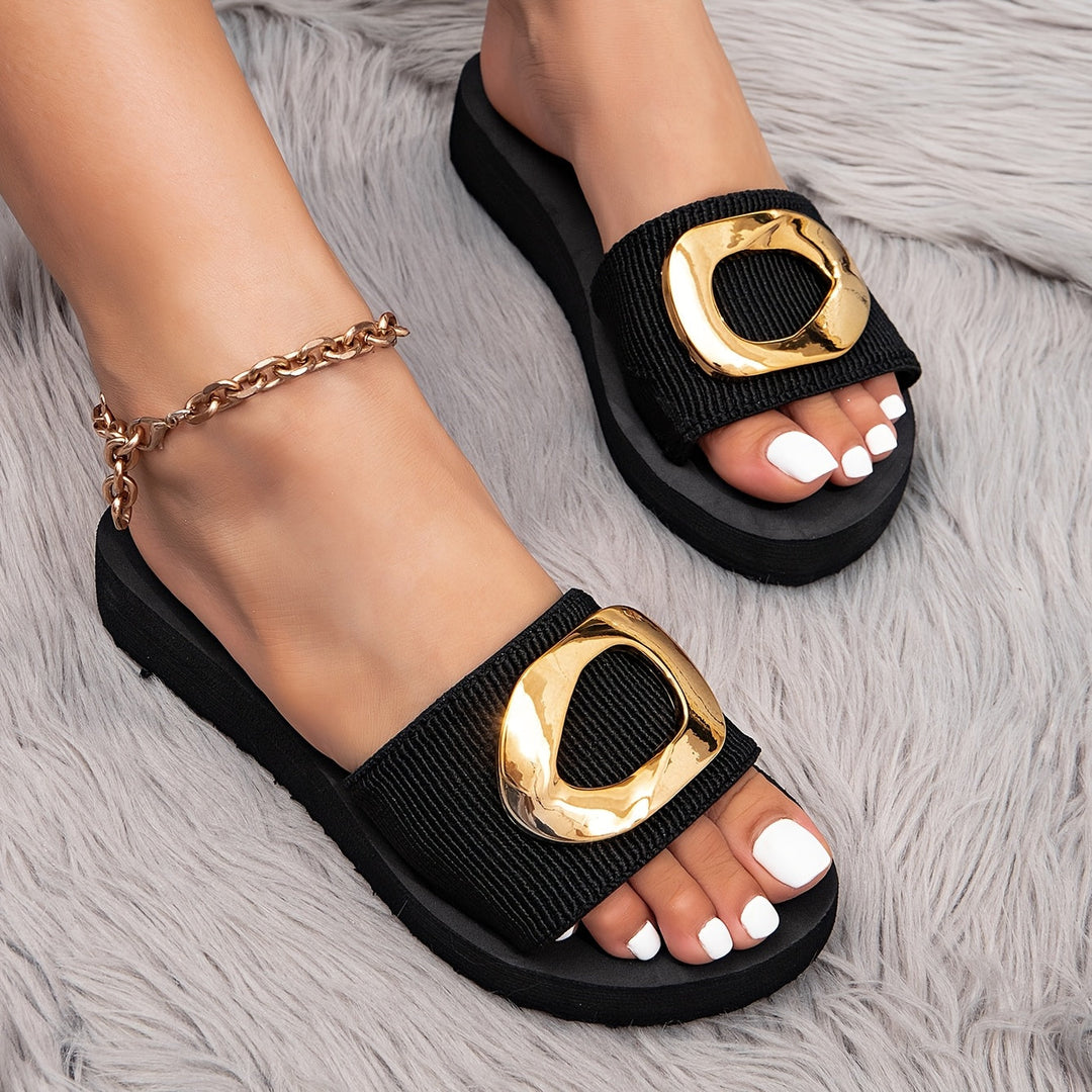 Women's casual slip-on comfort sandals for everyday wear. Lightweight summer footwear with versatile style.