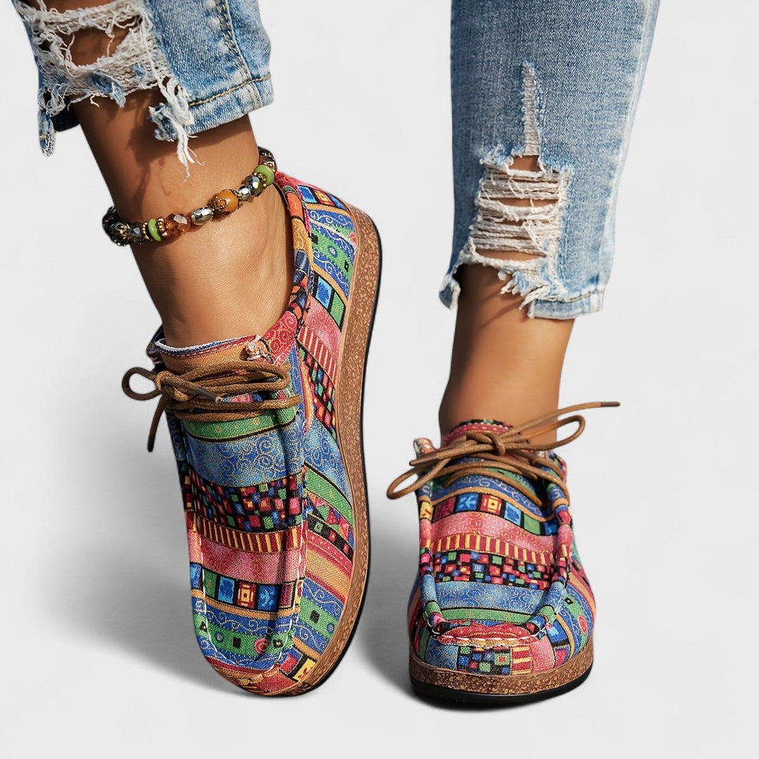 Soft & flexible women's wide-heel sneakers, perfect for daily walking & maximum comfort. Slip-on casual footwear.