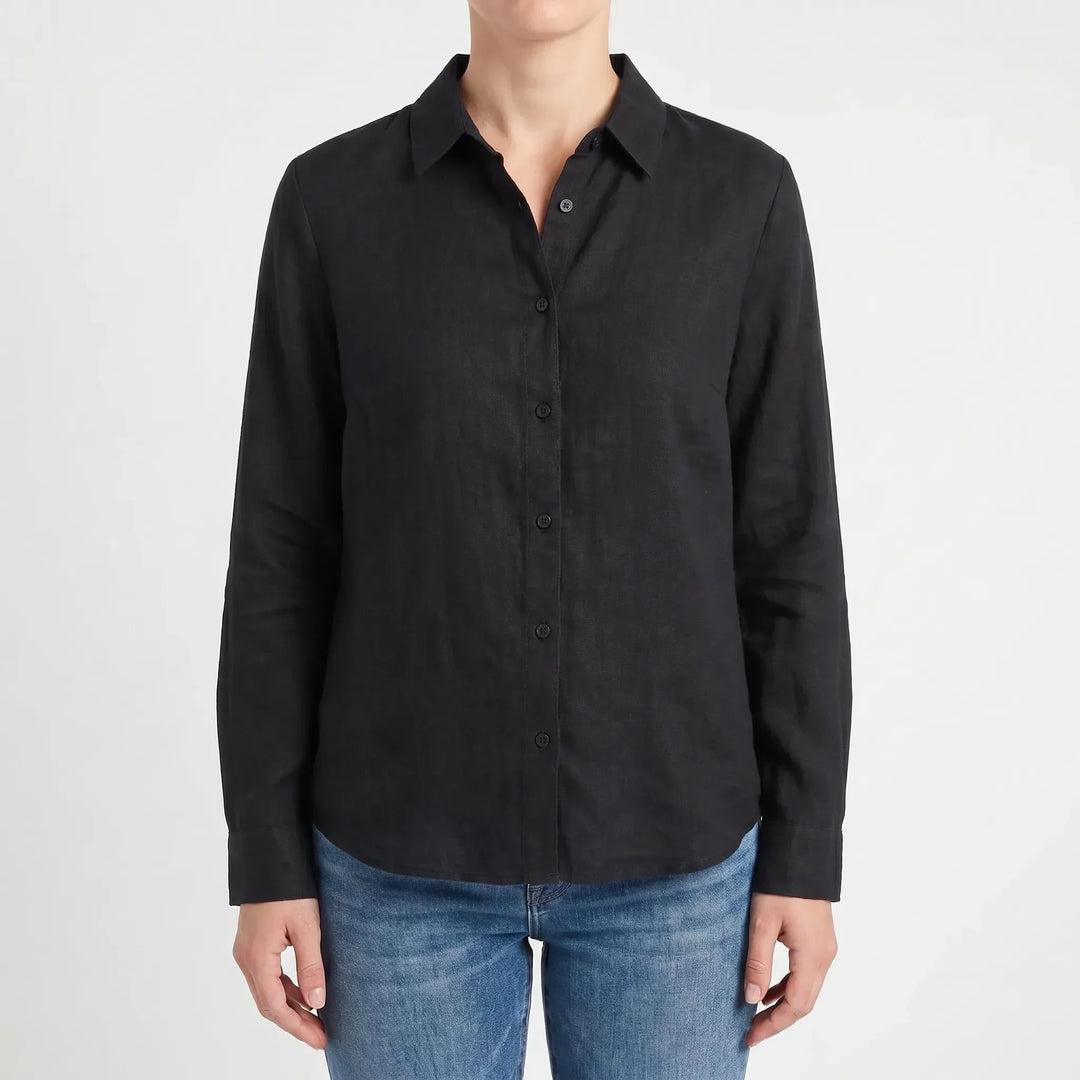 Elegant yet casual women's summer blouse with a classic collar & practical long roll-up sleeves.
