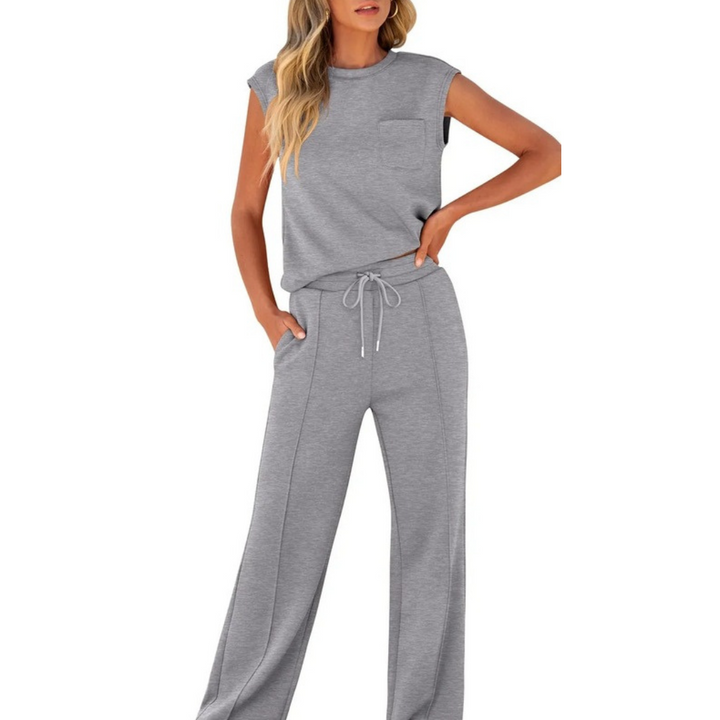 Relaxed fit women's summer lounge set, soft & comfortable matching outfit, breathable fabric.