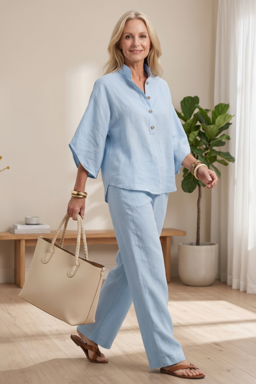 Women's casual two-piece matching set, perfect for relaxed summer wear or comfortable loungewear.