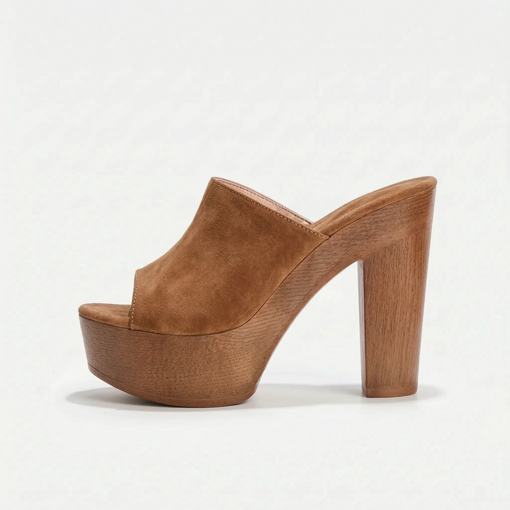 Elevated women's open-toe platform sandals with a comfortable chunky block heel for chic summer fashion.