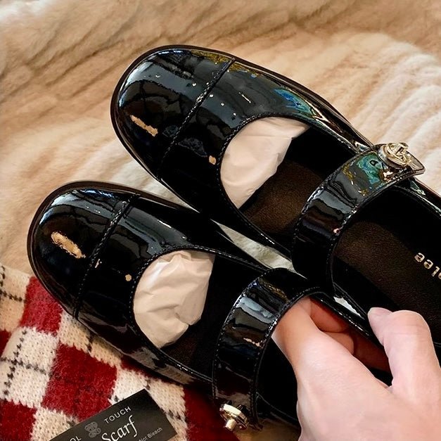 Comfortable wide toe box Mary Jane flats for women, promoting better foot health.