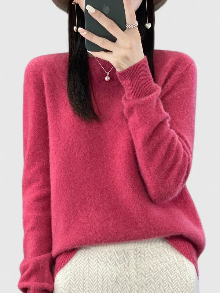 Everyday casual women's round neck pullover sweater, long sleeve, cozy comfort.