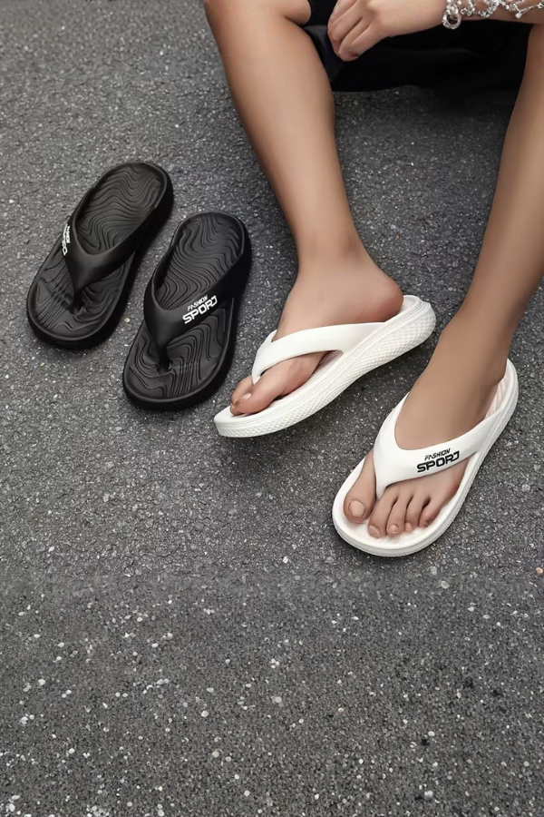 Ergonomic women's slip-on flip flops, cloud-like soft sole provides ultimate walking comfort.