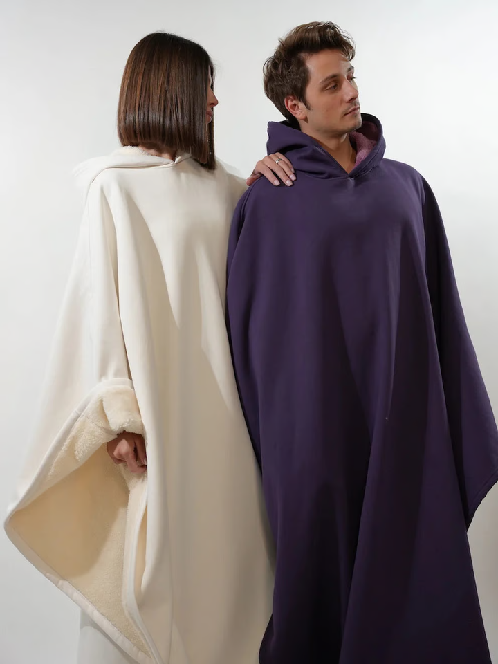 Comfort-fit women's hoodie, soft feel, relaxed, a perfect layering piece.