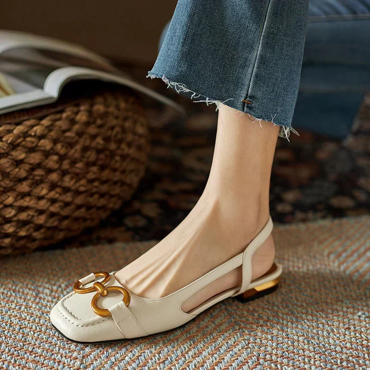 Casual women's summer sandals designed for ultimate comfort, featuring adjustable straps for a custom fit.