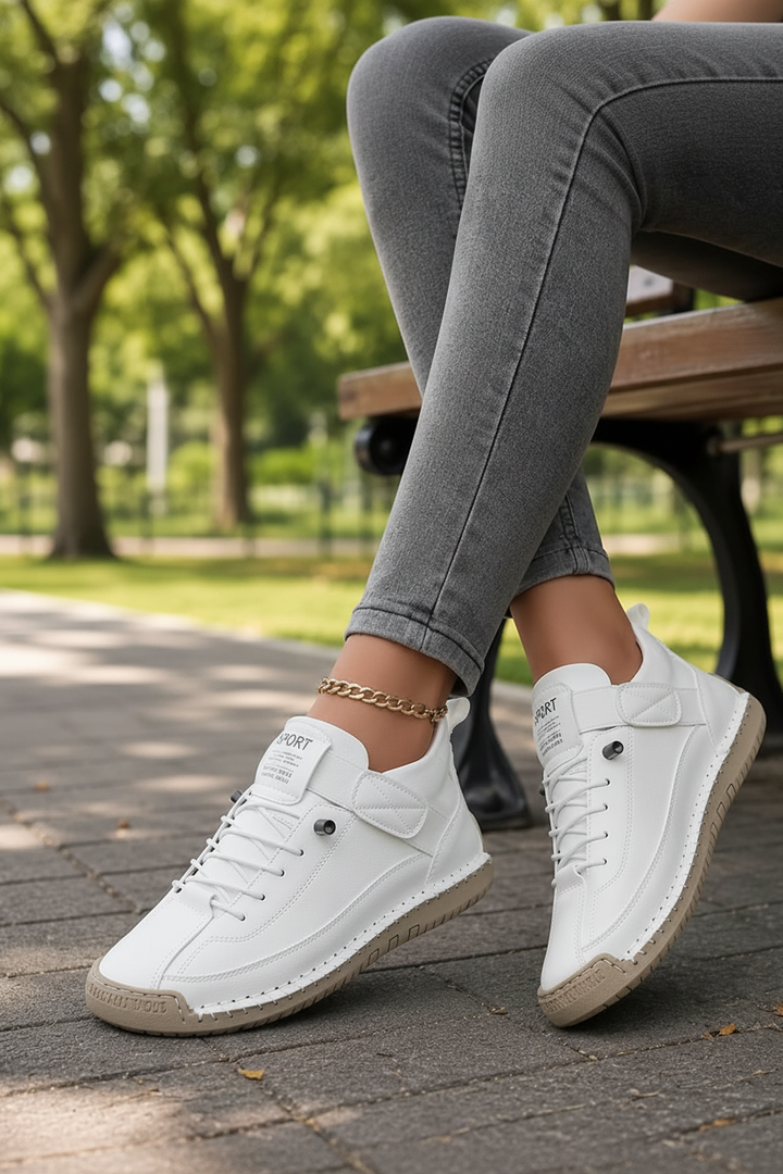 Breathable women's sneakers for all-day comfort, perfect casual shoes for an active lifestyle.