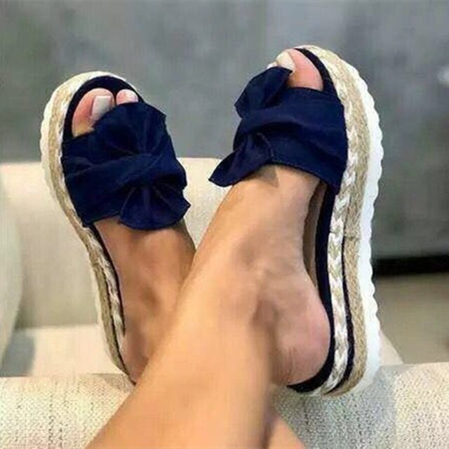 Orthopedic arch support platform sandals for women, ideal for comfortable daily wear.