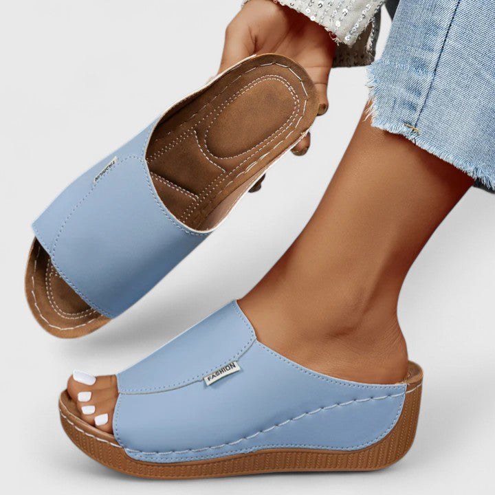 Women's comfortable everyday summer sandals, versatile for walking & warm weather casual footwear.