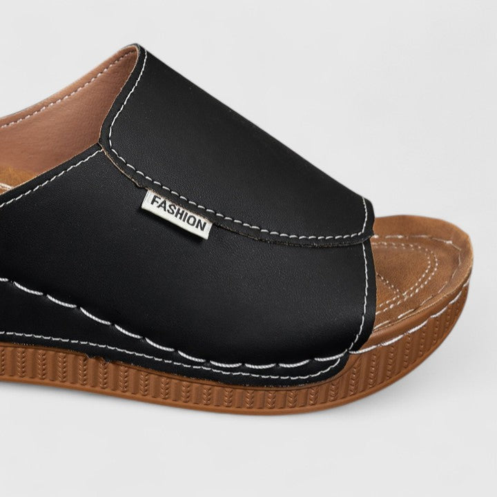 Comfortable women's summer sandals, versatile for everyday use, travel, and elegant casual footwear.