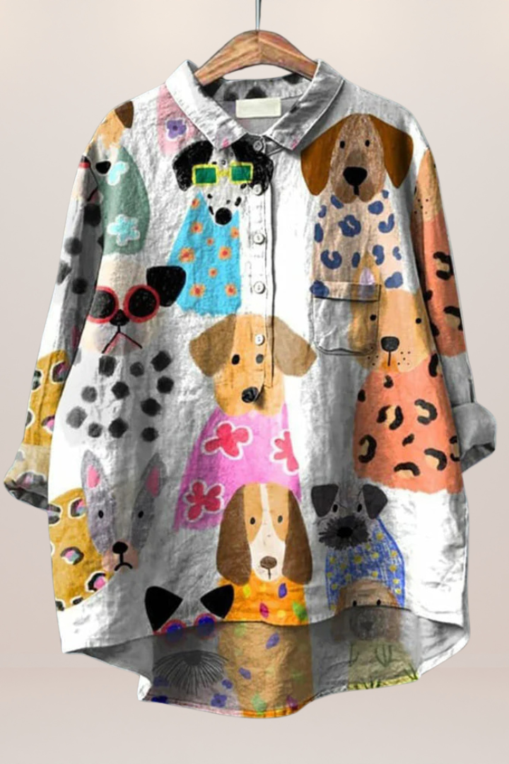 Women's comfortable floral print blouse, perfect for everyday casual style. Relaxed fit top with a stylish pattern.