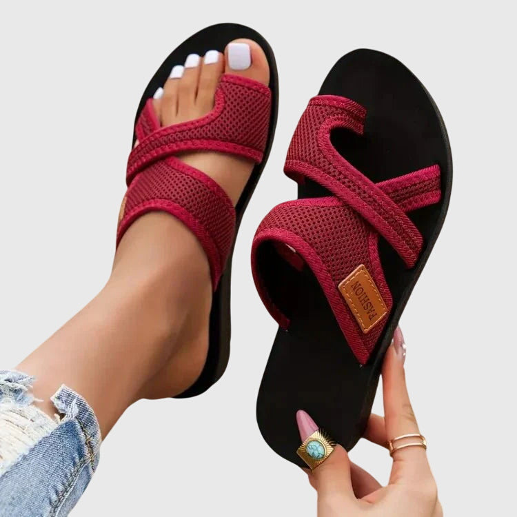 Open-toe women's platform sandals with breathable mesh, perfect slip-on comfort for everyday summer.