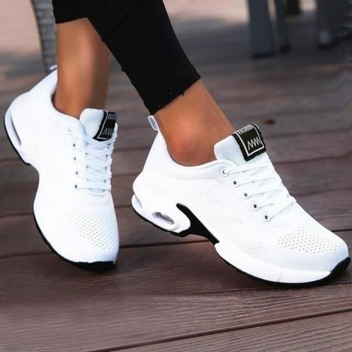 Breathable mesh women's orthopedic sneakers, ideal for all-day comfort & support.