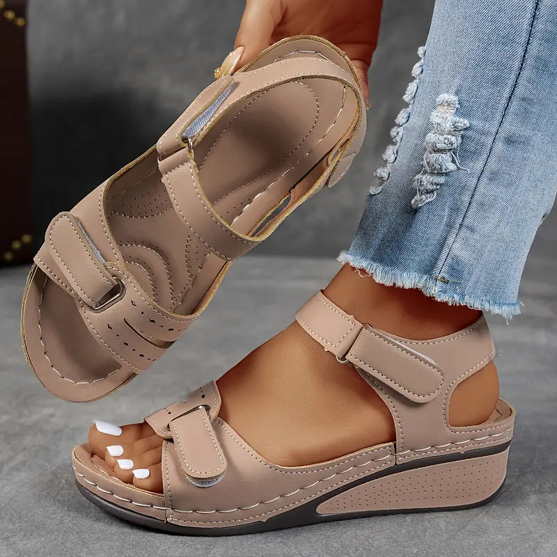 Modern women's platform sandals with thick sole & adjustable Velcro straps. Ideal casual summer vacation shoes.