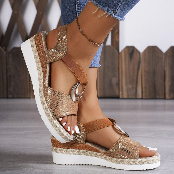 Casual women's platform wedge sandals for summer walking, featuring comfortable elastic strappy design.