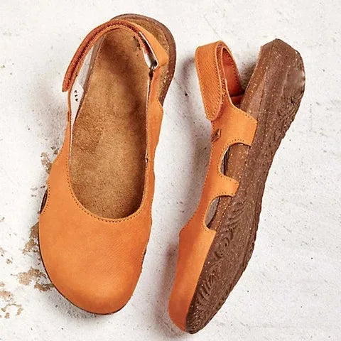 Chic women's closed-toe comfort flats with a secure slingback. Great versatile everyday and work casual shoe.