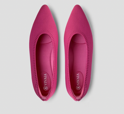 Women's casual flats, easy slip-on for summer style and comfort.