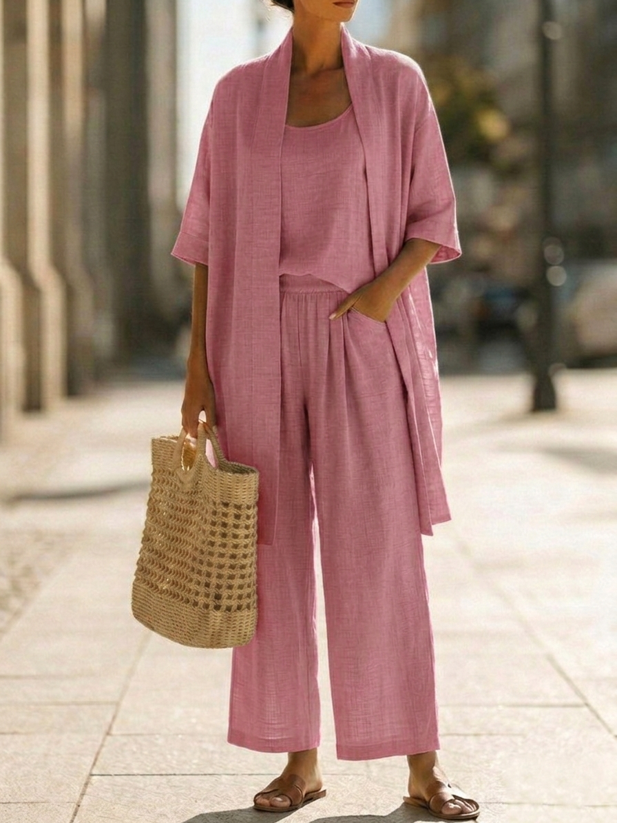 Women's matching set: three pieces for ultimate comfort. Lightweight, breathable and stylish casual wear.