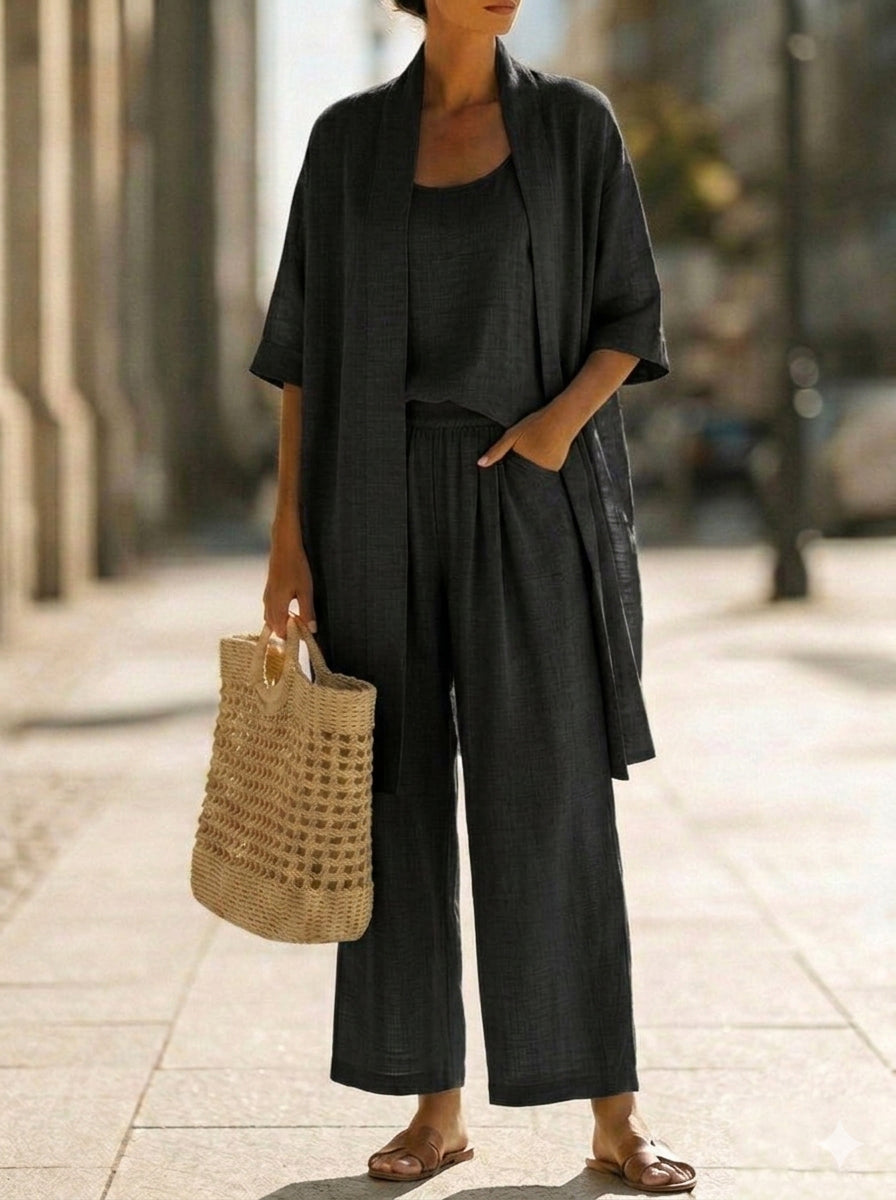 Casual elegant women's three-piece set. Lightweight and breathable, perfect as a comfortable summer outfit.