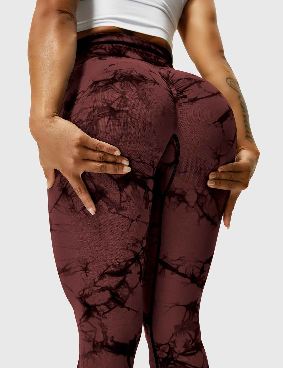High-performance tie dye yoga pants for women.