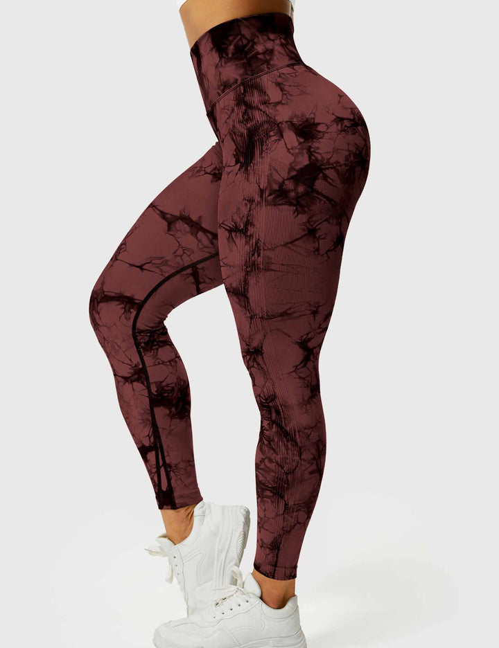 Tie dye fitness leggings for women, perfect for gym sessions.