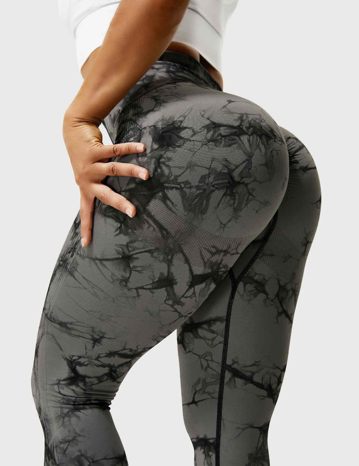 Comfortable women's tie dye activewear leggings.