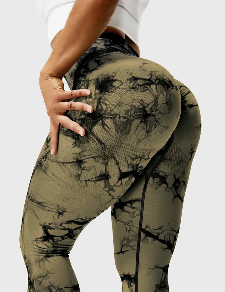 Flattering high-waist tie dye leggings for women's workout.
