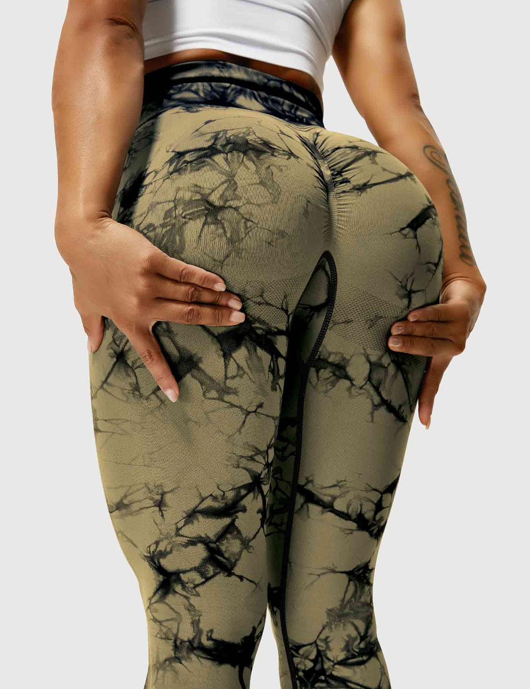 High-waisted tie dye yoga pants for women, stylish & functional.