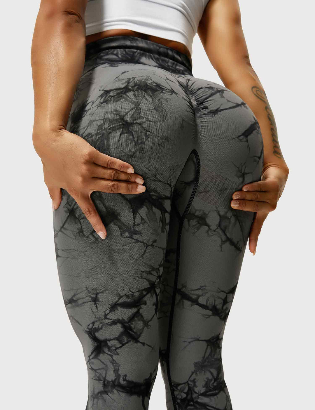 Relaxed fit tie dye leggings for women, super comfy.