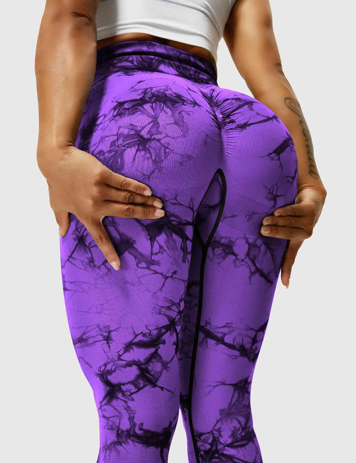 Women's tie dye leggings with a seamless high-waist design.