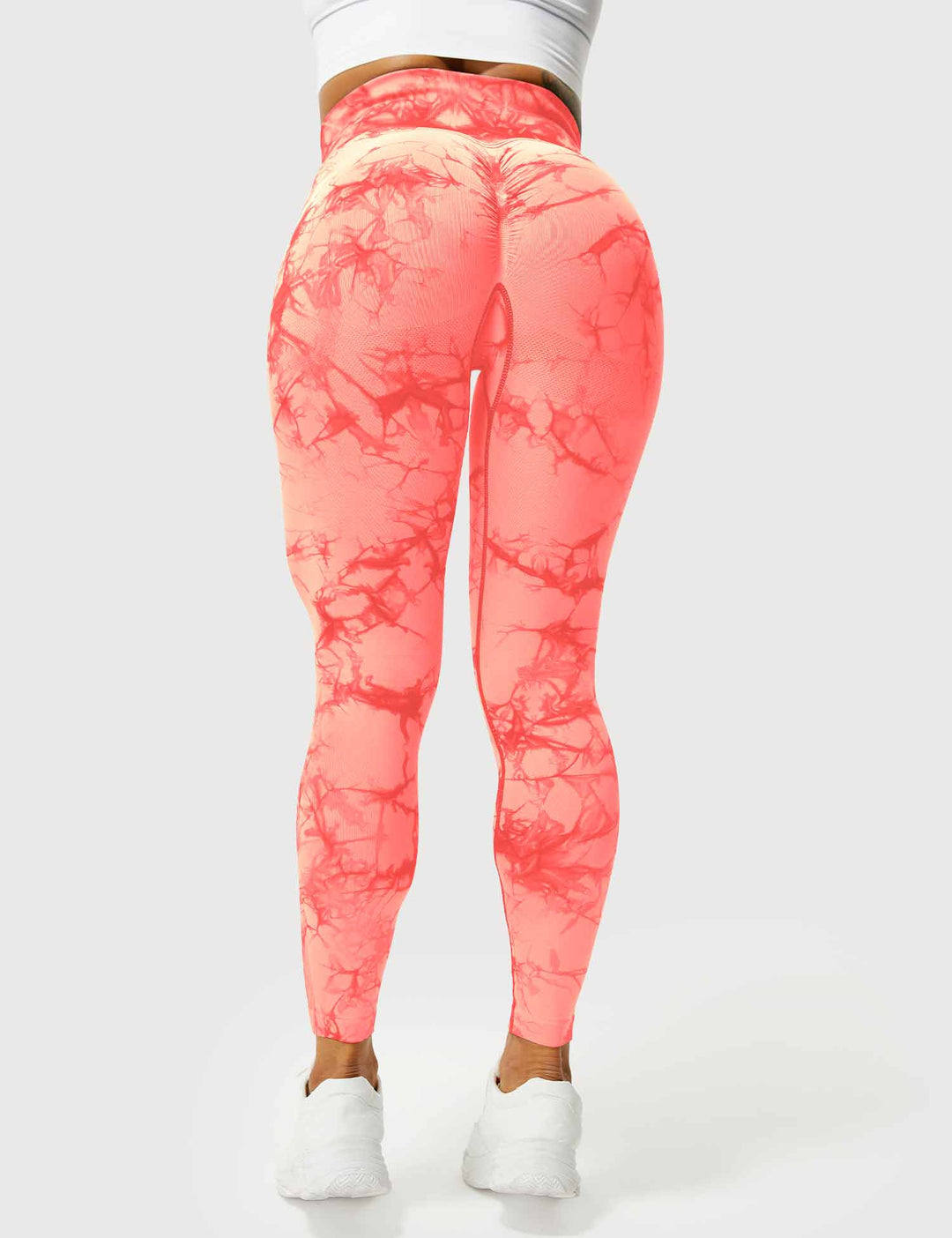 Premium women's tie dye leggings, blending fashion & function.