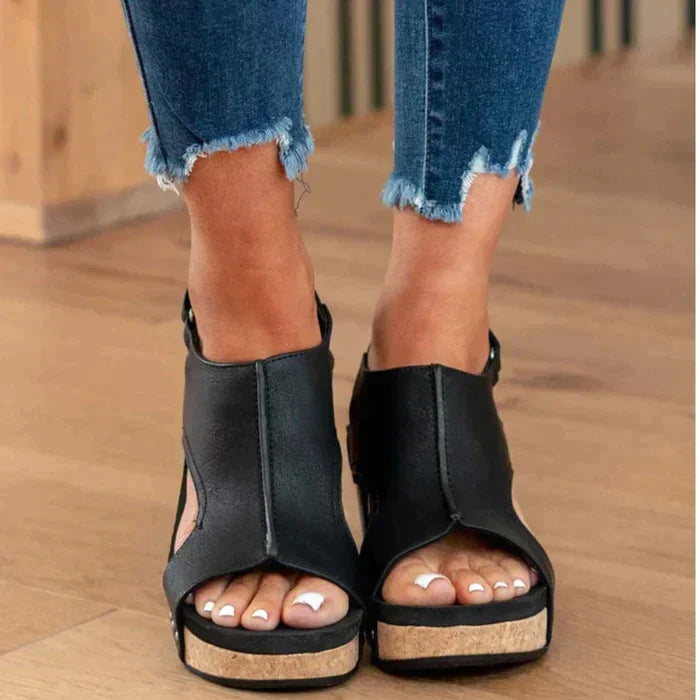 Versatile women's orthopedic wedge sandals, blending comfort, style, and essential foot support.