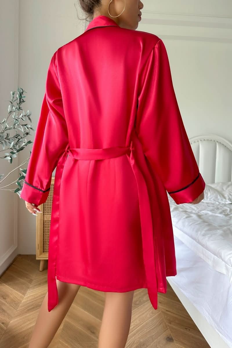 Relaxed fit women's sleepwear lounge set, ultra-soft & comfortable for cozy evenings at home.