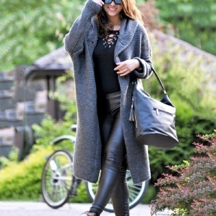 Comfortable hooded knit sweater for women, a cozy longline cardigan in a stylish fall winter design. Perfect outerwear.