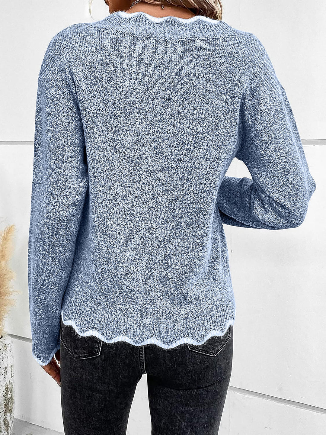 Casual women's long sleeve V-neck pullover, perfect for everyday wear.