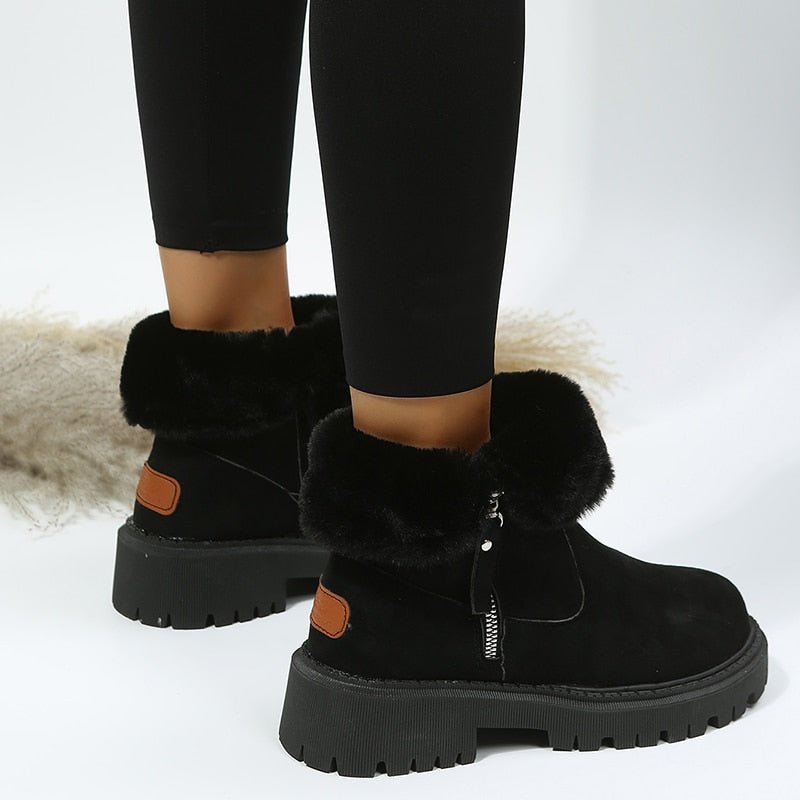 Comfortable women's winter boots, providing warmth & support for snowy conditions and daily wear.