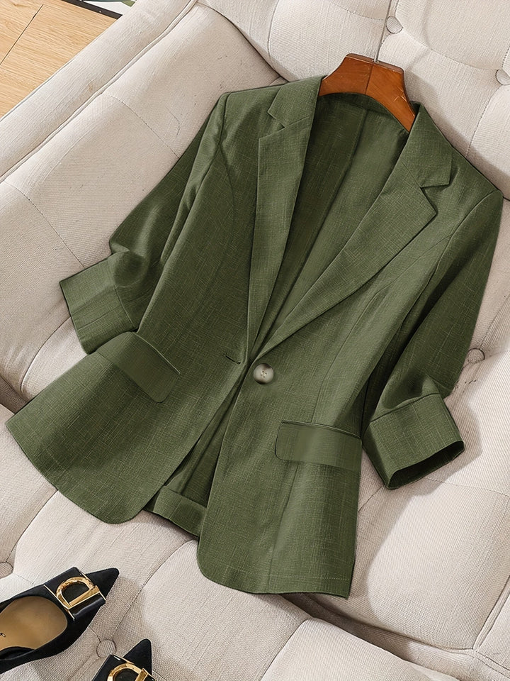 Lightweight cropped blazer for women, enhancing any business casual look.