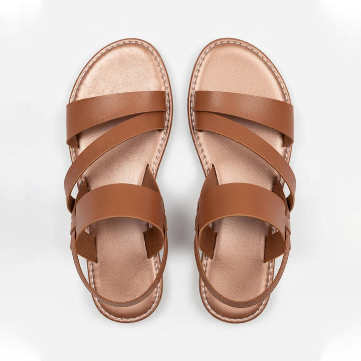 Everyday women's flat sandals, open toe, with comfortable crossover straps for summer.