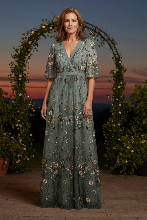 Women's effortless floral maxi dress with flowing design, perfect for all-day comfort & casual summer style.