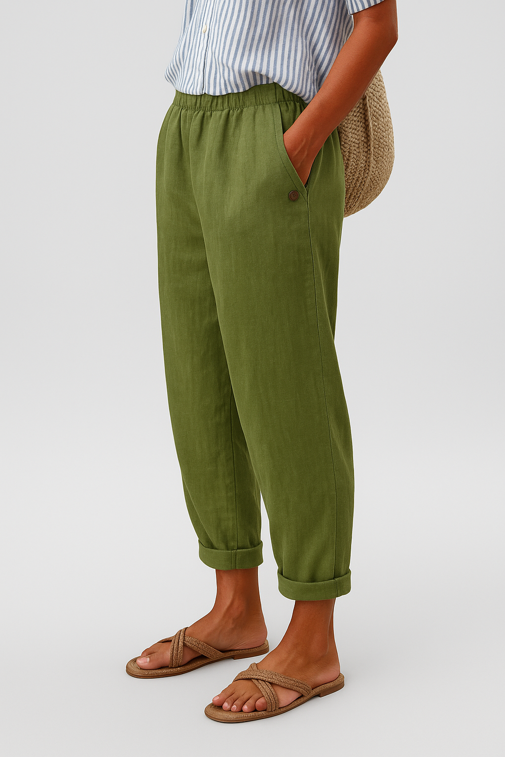 Versatile women's casual ankle pants, relaxed fit, ideal for summer fashion, travel & everyday comfort.