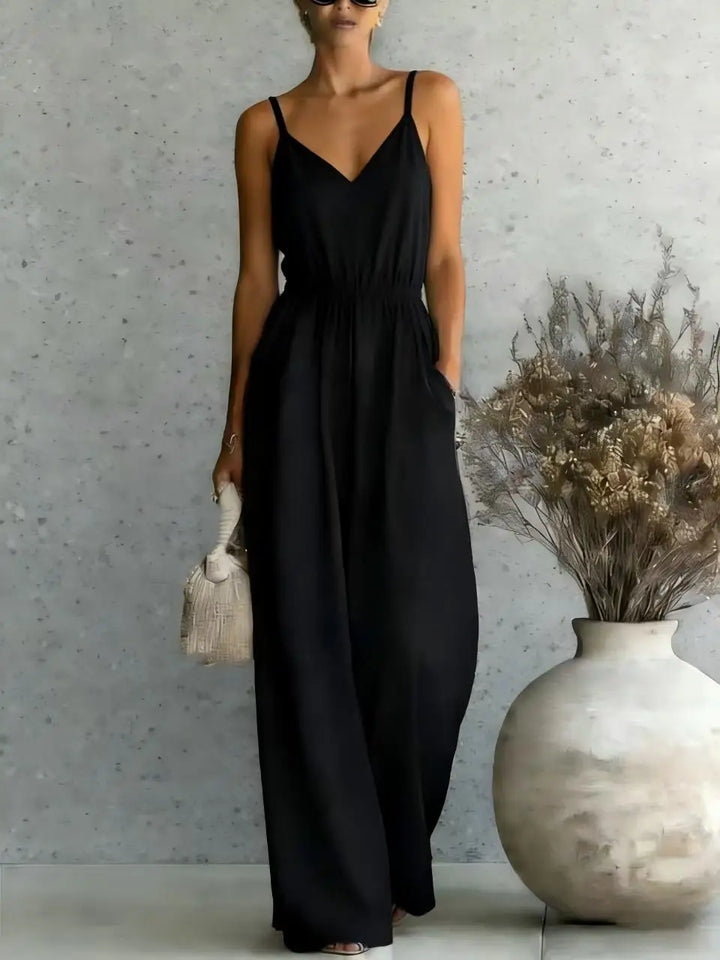 Comfortable women's sleeveless wide-leg jumpsuit. V-neck, versatile for casual outings, summer, or travel.