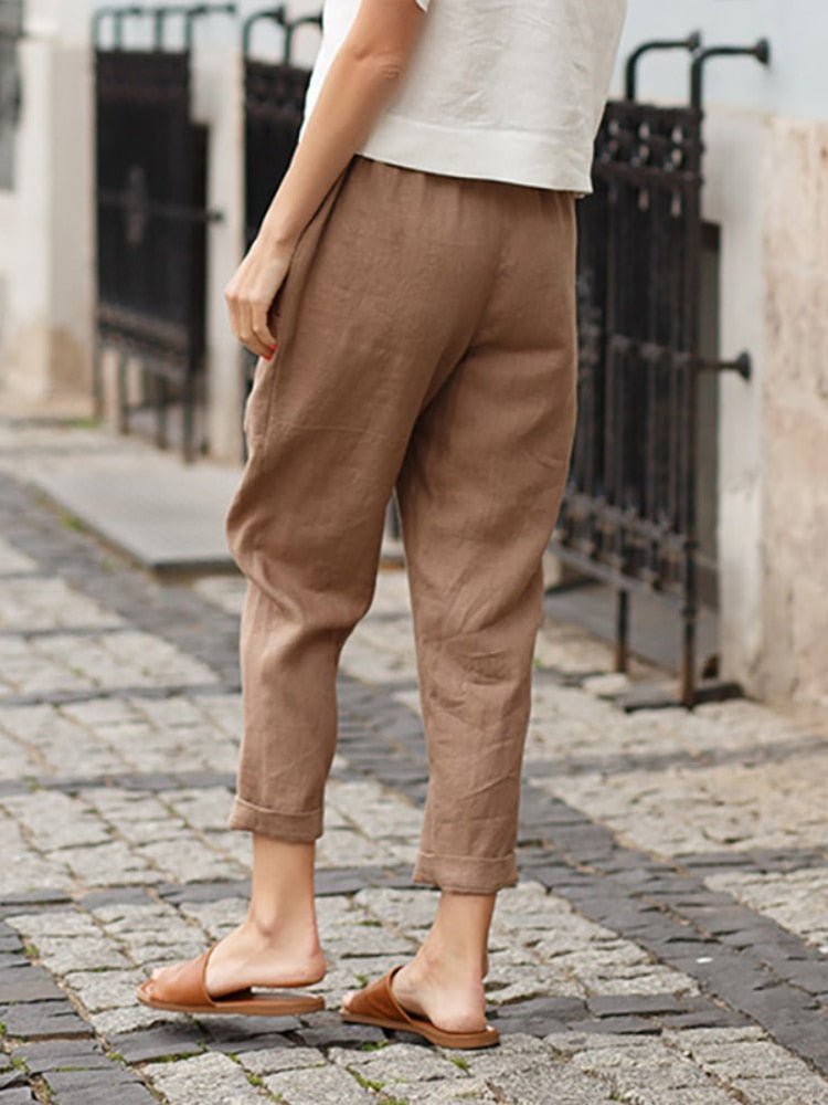 Modern chic women's pants, ideal for comfortable casual wear and travel fashion.