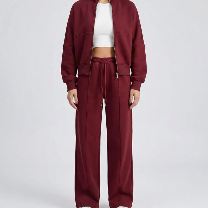 Evie women's regular fit straight leg trousers & jacket set. Versatile two-piece outfit for all seasons.
